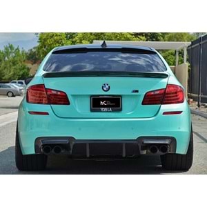 BMW F10 2010+ - Spoiler, M4 V2 Stil, Cam Üzeri, Piano Black Boyalı Ürün Yüzeyi, ABS