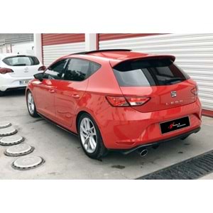 Seat Leon Mk3 2012+ - Marşpiyel Çıta/Alt Yan Performance V1 Stil, Piano Black Ürün Yüzeyi, Vakum, Set