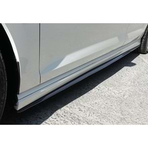 VW Golf Mk7 2012+ - Marşpiyel Çıta/Yan Alt, B Plus Performance V1 Stil, Piano Black Parlak Ürün Yüzeyi, Vakum, Set