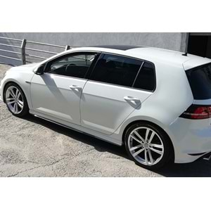 VW Golf Mk7 2012+ - Marşpiyel Alt Çıta Performance 2 mm, Piano Black, Vakum Set