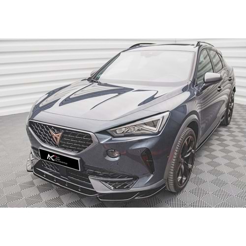 Seat Cupra Formentor Mk1 2020+ - Tampon Lipi/Ön, A Plus Cupra V1 Stil, Piano Black Parlak Ürün Yüzeyi, Vakum
