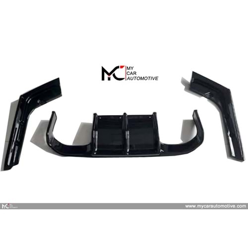 BMW F30 2012+ - Difüzör/Arka, A Plus M3 Vorstainer Oem V1 Stil, Sağ Sol Çiftli Çıkış, Piano Black Ürün Yüzeyi, Vakum, Set