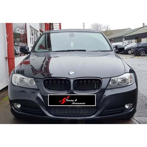 BMW E90 LCI 2008+ - Panjur M3 Stil Çift Çizgi, Piano Black Çerçeve İç ABS Set