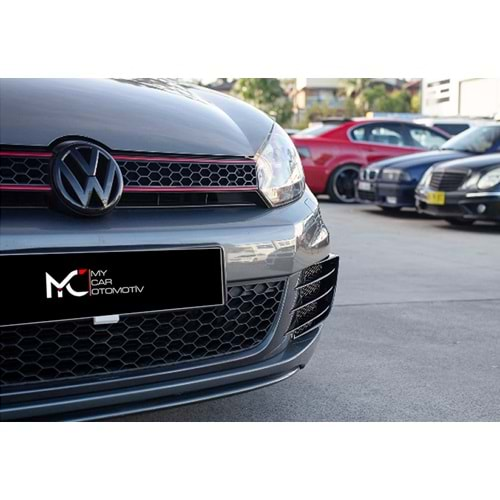 VW Golf Mk6 2008+ - Sis Farı Kaplaması/Ön, GTI V2 Style, Piano Black Boyalı Ürün Yüzeyi, ABS, Set