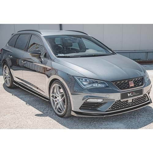 Seat Leon Mk3 FL 2017+ - Ön Lip Max Cupra FR A Plus+ V5 Stil, Piano Black Parlak Ürün Yüzeyi, Vkm.