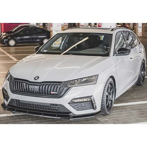 Skoda Octavia RS Mk4 2020+ - Ön Lip A Plus+ VRS V1 Stil, Piano Black Parlak Ürün Yüzeyi Vkm.