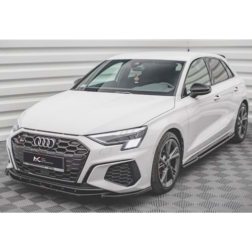 Audi A3 S3 8Y 2020+ - Tampon Lipi/Ön A Plus S3 S Line V4 Stil, Piano Black Parlak Ürün Yüzeyi, Vkm.