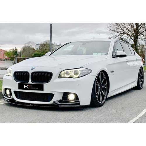 BMW F10 2010+ - Tampon Eki/Ön, A Plus M Performance Stil, 3 Parça, Piano Black Parlak Ürün Yüzeyi, Vakum, Set