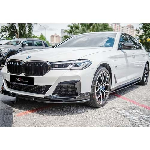 BMW G30 LCI 2020+ - Ön Ek A Plus+ M Performance Stil 3 Parça, Piano Black Parlak Ürün Yüzeyi Vkm.