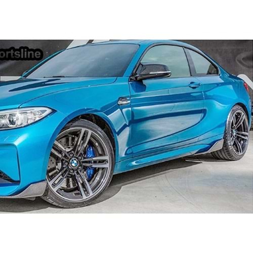 BMW F22 2013+ - Marşpiye Alt Flap A Plus+ M Performance Stil, Piano Black Parlak Yüzey Vkm.