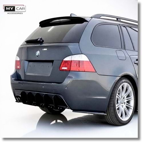 BMW E60 2003+ - Tampon Flap/Arka Yan, A Plus M Pack V1 Stil, Piano Black Ürün Yüzeyi, Vakum, Set