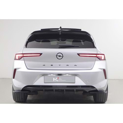 Opel Astra L 2020+ - Difüzör A Plus+ Std. V1 Stil, Piano Black Parlak Ürün Yüzeyi Vkm.