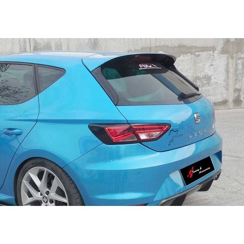 Seat Leon Mk3 2012+ - Cam Kenar Çıtası FR Stil 4 Kapı, Piano Black ABS