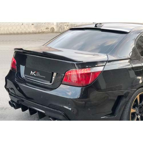 BMW E60 2003+ - Spoiler PSM V2 Stil, Bagaj Üzeri, Piano Black Boyalı Ürün Yüzeyi, ABS