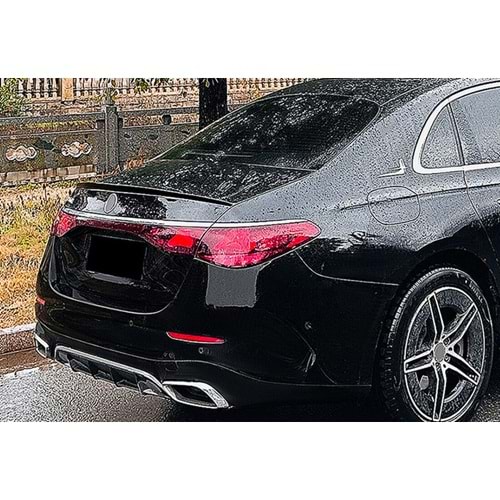M. Benz W214 2024+ - Spoiler, AMG V2 Anatomik Stil, Bagaj Üzeri, Piano Black Boyalı Ürün Yüzeyi, ABS