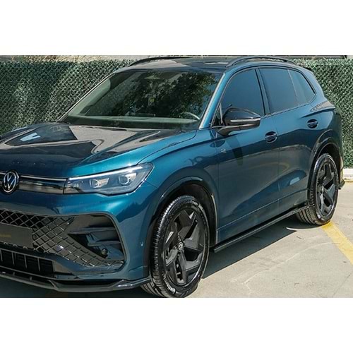 VW Tiguan Mk3 2024+ - Marşpiyel Çıta/Alt, A Plus R Line V1 Stil, Piano Black Parlak Ürün Yüzeyi, Vakum, Set