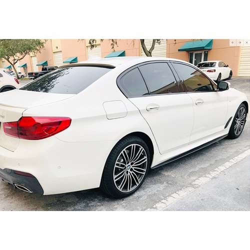 BMW G30 2017+ - Marşpiyel Çıta/Alt, B Plus Performance V2 Stil, Piano Black Parlak Ürün Yüzeyi, Vakum, Set