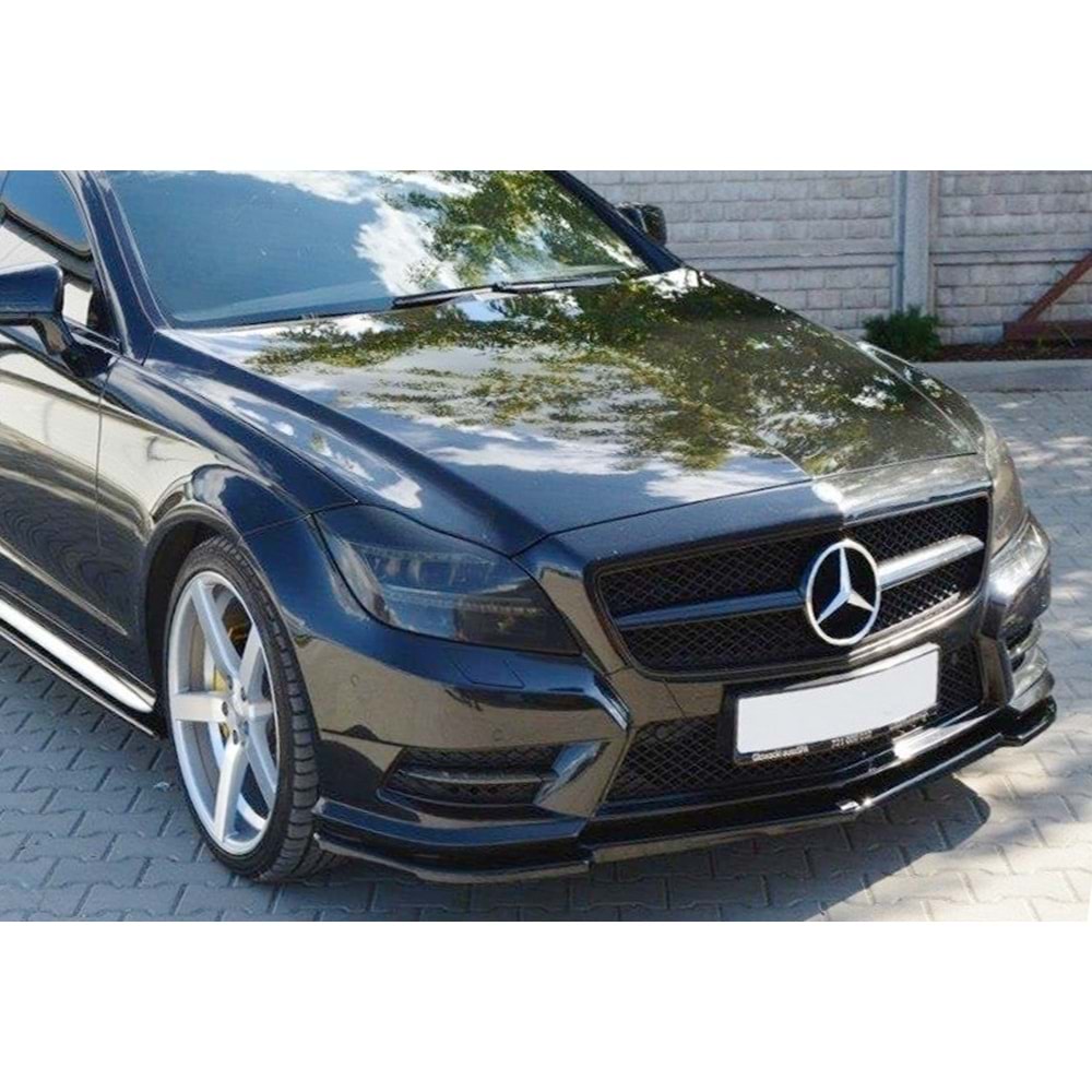 M. Benz W218 2011+ - Tampon Lipi/Ön, A Plus AMG Line V1 Stil, Piano Black Parlak Ürün Yüzeyi, Vakum
