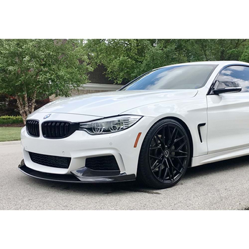 BMW F32 2014+ - Tampon Eki/Ön, B Plus M Performance V1 Stil, Flaplı, Piano Black Ürün Yüzeyi, Vakum, Set