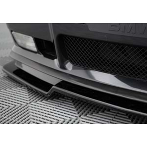 BMW E36 1990+ - Tampon Lipi/Ön, B Plus M3 GTR Stil, Piano Black Ürün Yüzeyi, Vakum