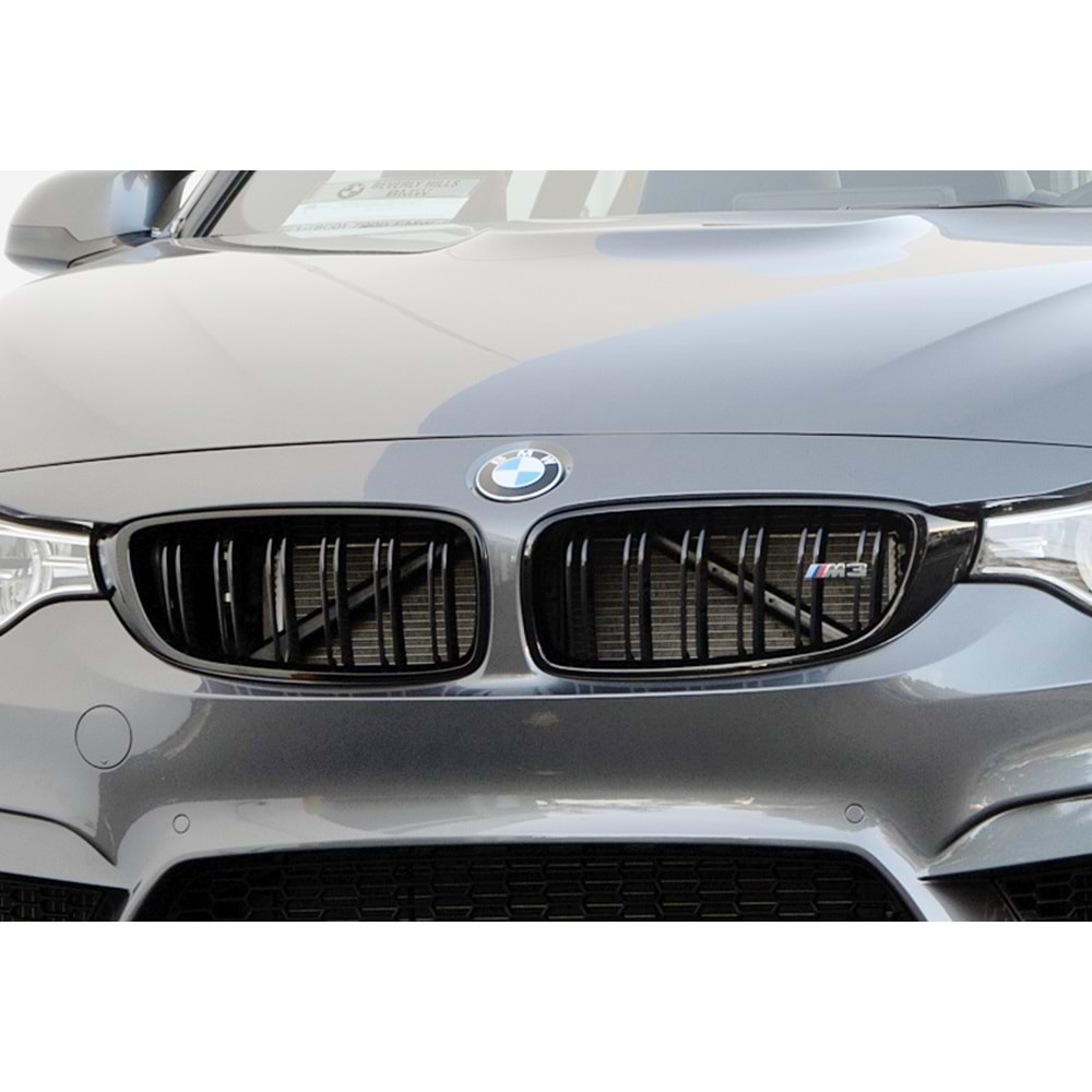 BMW F30 2012+ - Panjur M3 Stil, Çift Çizgi, Piano Black Çerçeve/İç Yüzey, ABS, Set