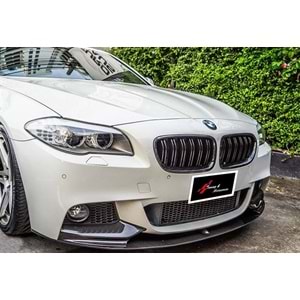 BMW F10 2010+ - Panjur M5 Stil, Çift Çizgi, Piano Black Çerçeve/İç Yüzey, ABS, Set