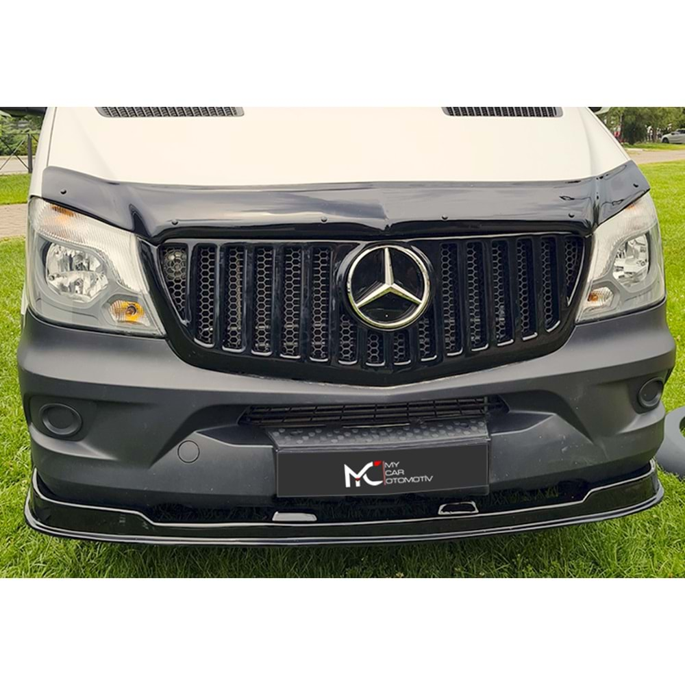 M. Benz W906.2 FL 2014+ - Ön Lip A Plus+ Standart V1 Stil, Piano Black Parlak Ürün Yüzeyi, Vkm.