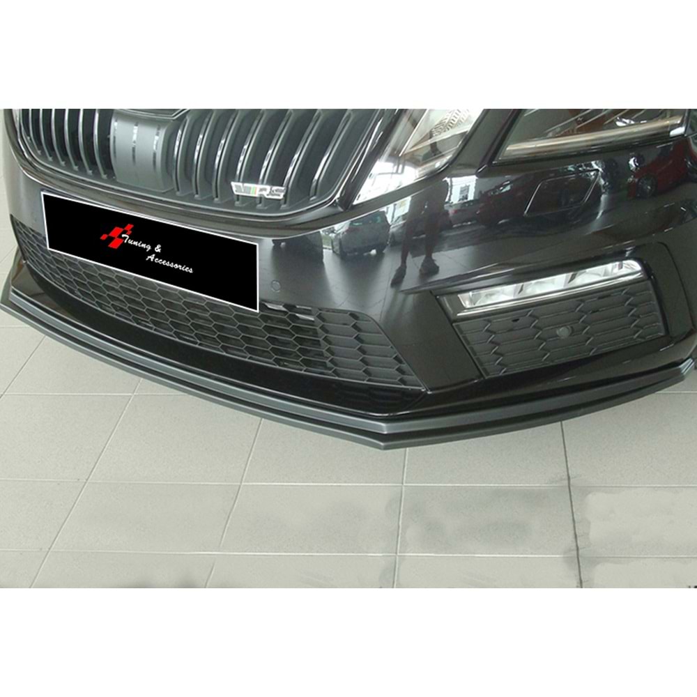 Skoda Octavia Mk3 VRS FL 2017+ - Tampon Lipi/Ön, B Plus Rieger RS V1 Stil, Piano Black Ürün Yüzeyi, Vakum