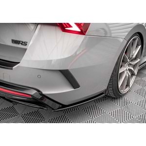 Skoda Octavia RS Mk4 2020+ - Flap/Arka Yan, A Plus RS V1 Stil, Piano Black Parlak Ürün Yüzeyi, Vakum, Set