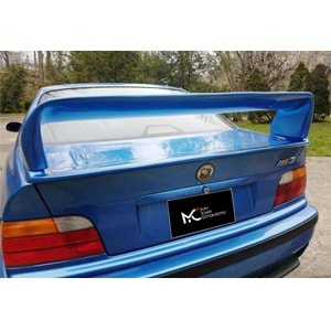 BMW E36 1990+ - Spoiler M3 GT V2 Stil Bagaj Üzeri 4 Parça, Piano Black Boyalı Ürün Yüzeyi ABS