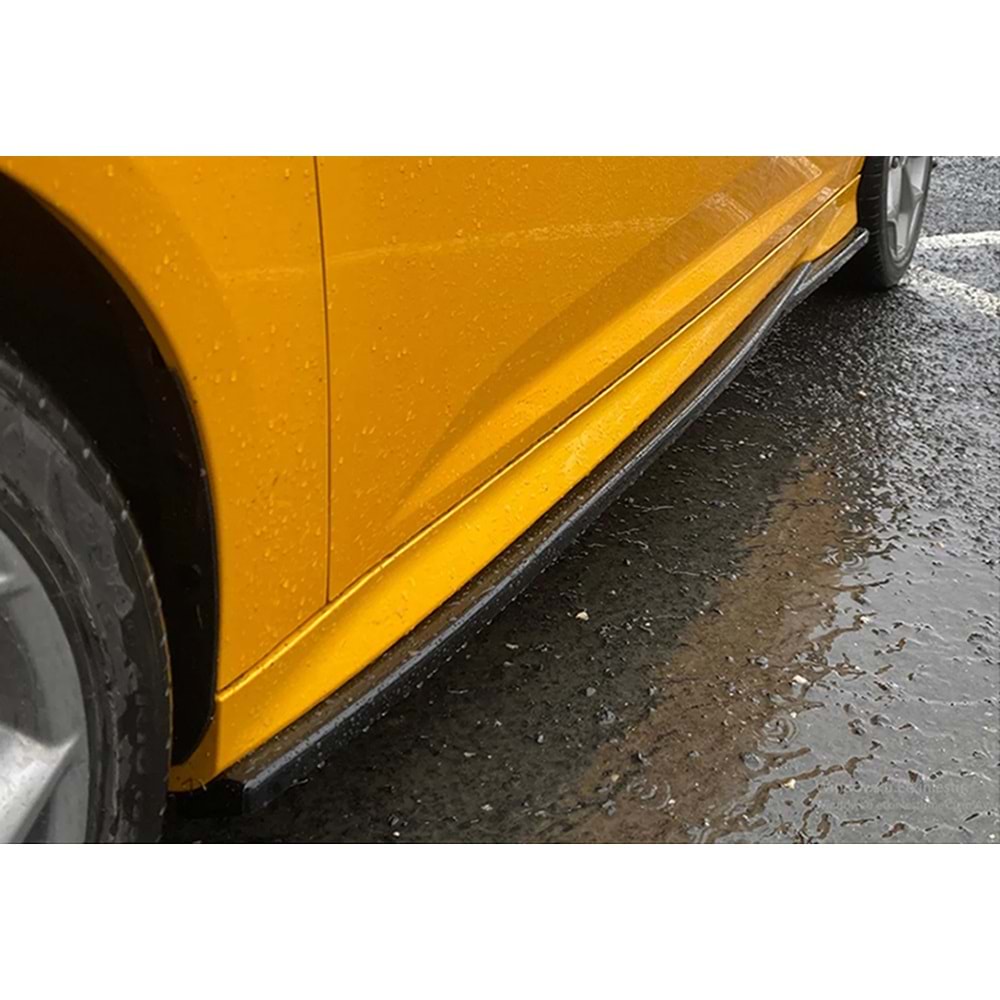 Ford Focus ST Mk3 2011+ - Marşpiyel Çıta/Alt A Plus ST V1 Stil 4 mm, Piano Black Parlak Ürün Yüzeyi, Vkm., Set