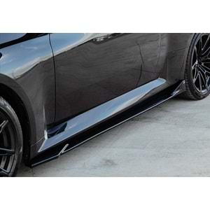 BMW G87 M2 2023+ - Marşpiyel Çıta/Yan Alt, A Plus M2 V1 Stil, Piano Black Parlak Ürün Yüzeyi, Vakum, Set