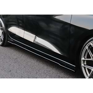 Audi A3 S 8Y SB/SD 2020+ - Marşpiyel Çıta/Yan Alt, A Plus S3/S Line V1 Stil, Piano Black Parlak Ürün Yüzeyi, Vakum, Set