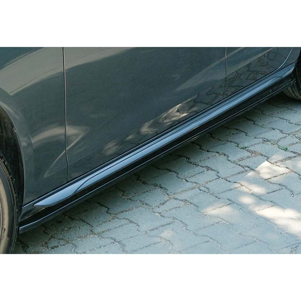 Audi A4 B9 2016+ - Marşpiyel Çıta/Yan Alt, A Plus Std. Line V1 Stil, Piano Black Parlak Ürün Yüzeyi, Vakum, Set